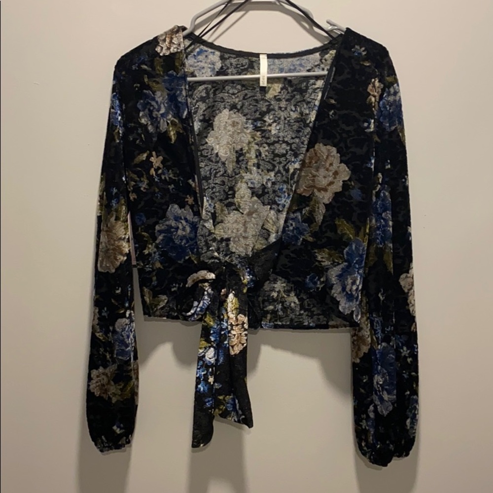 Tie Front Crop Top